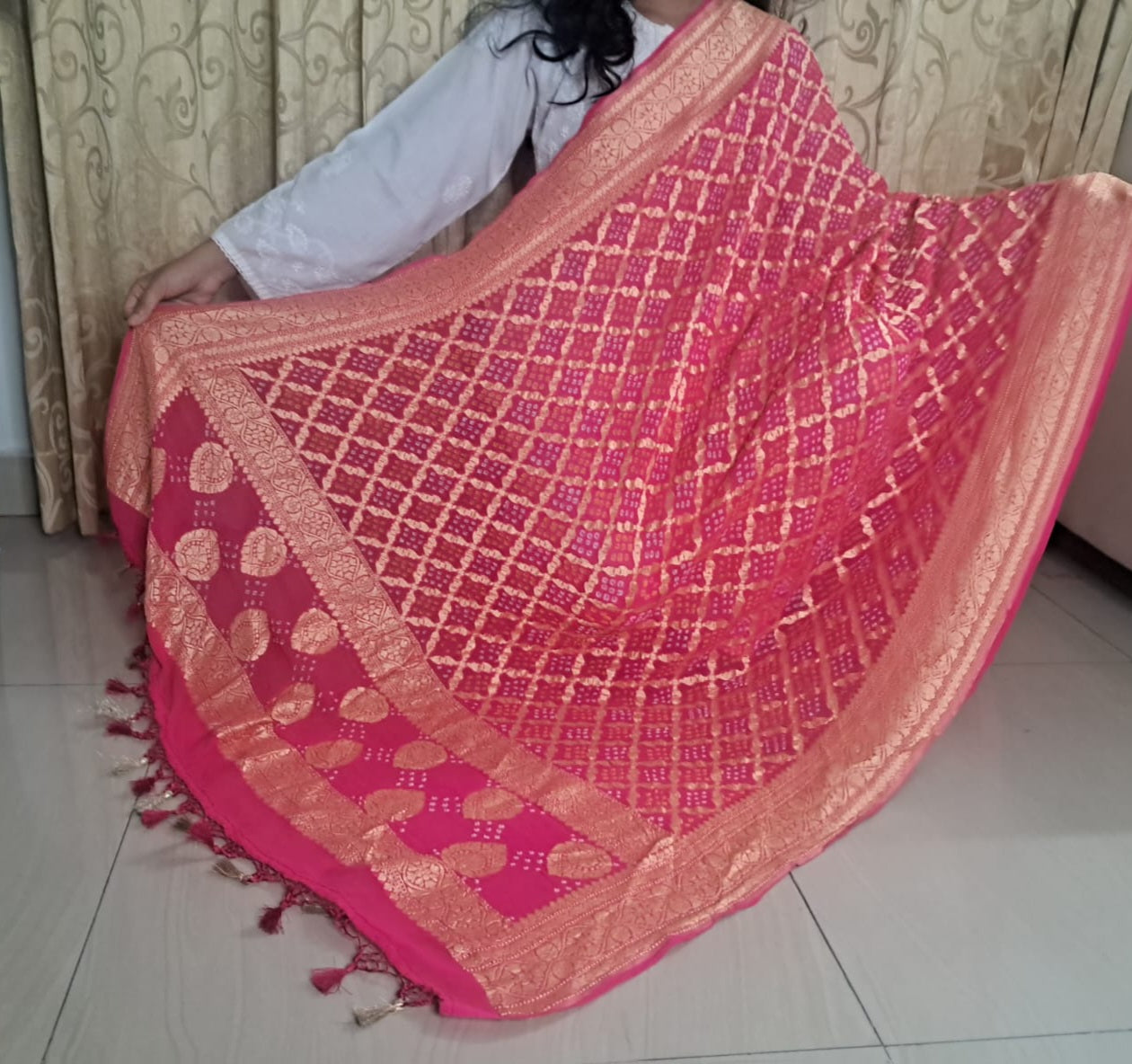 Pink Crep Georgette Banarasi Bandhani Dupatta